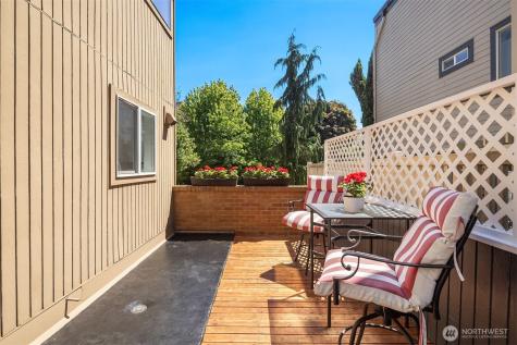 379 100th Avenue NE Bellevue WA 98004