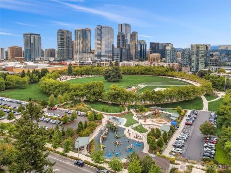 379 100th Avenue NE Bellevue WA 98004