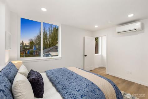 806 S Rose Street Seattle WA 98108