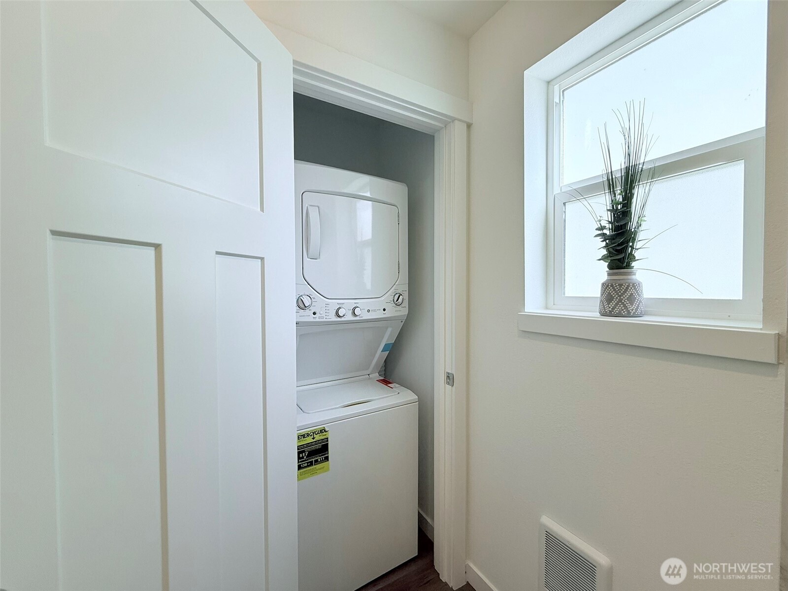 890 Magellan Avenue NE Ocean Shores WA 98569