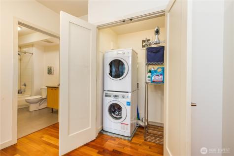 3104 Western Avenue Seattle WA 98121