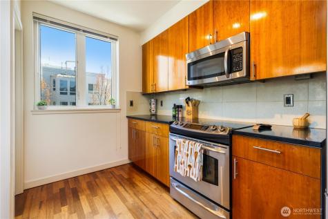 3104 Western Avenue Seattle WA 98121