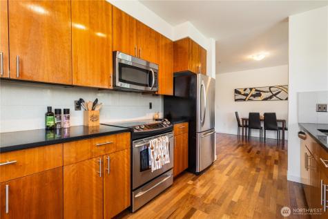 3104 Western Avenue Seattle WA 98121