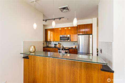 3104 Western Avenue Seattle WA 98121