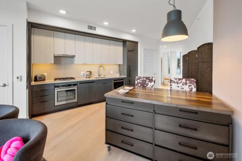 590 1st Avenue S Seattle WA 98104