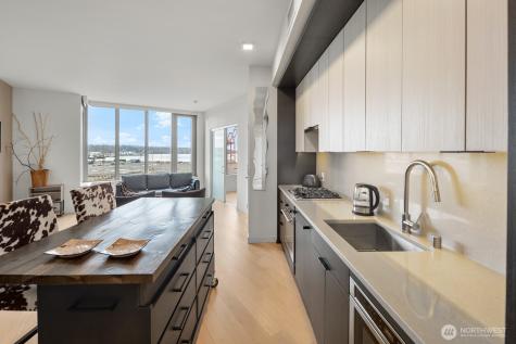 590 1st Avenue S Seattle WA 98104