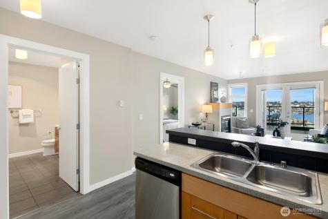 655 Crockett Street Seattle WA 98109
