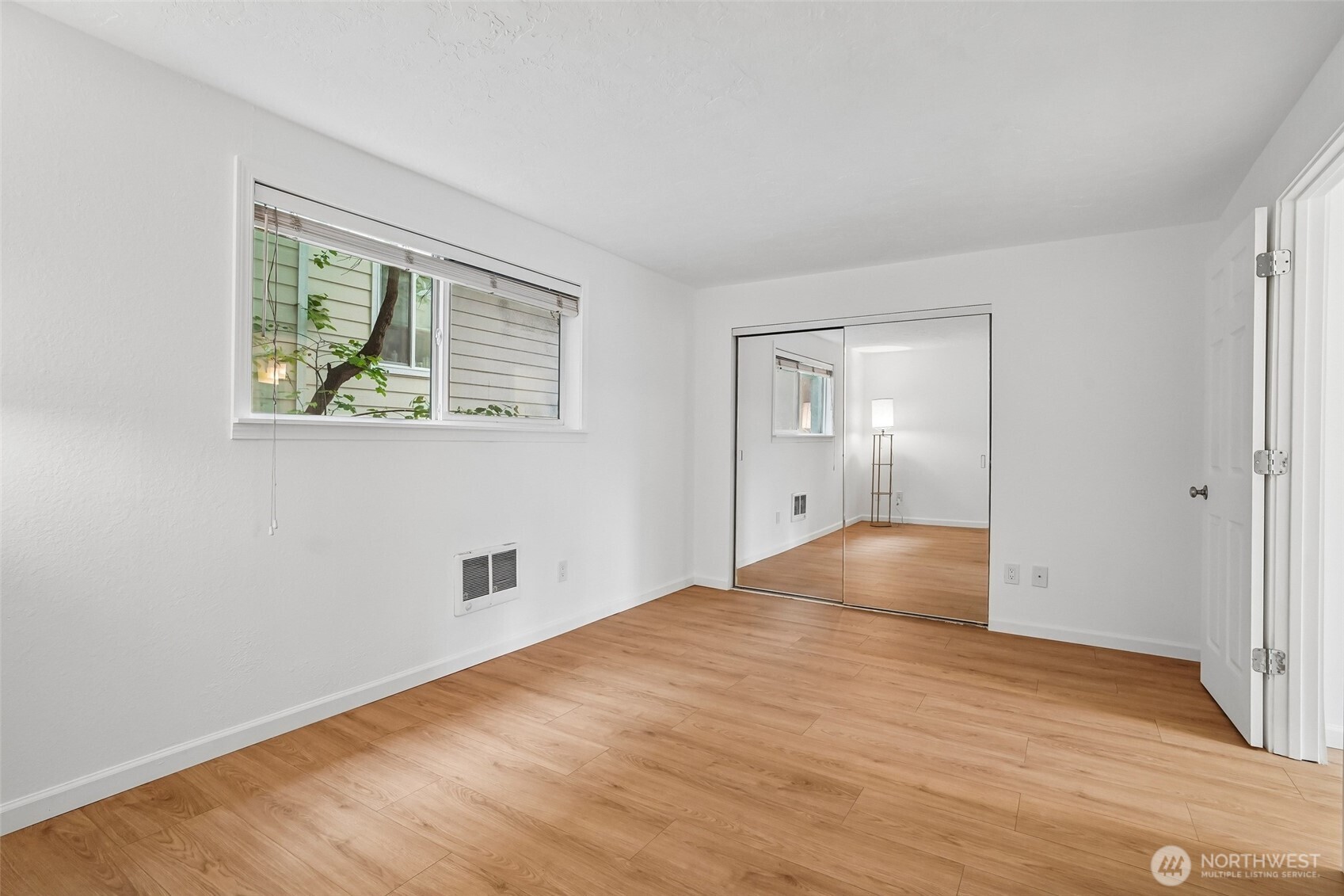101 SW 119th Street Seattle WA 98146