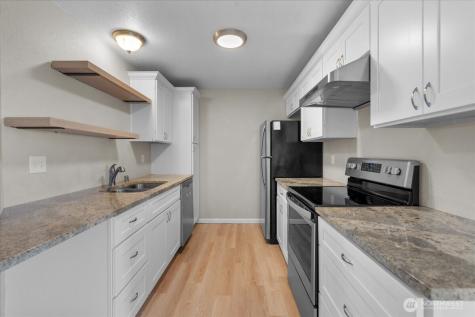 9815 Holly Drive Everett WA 98204