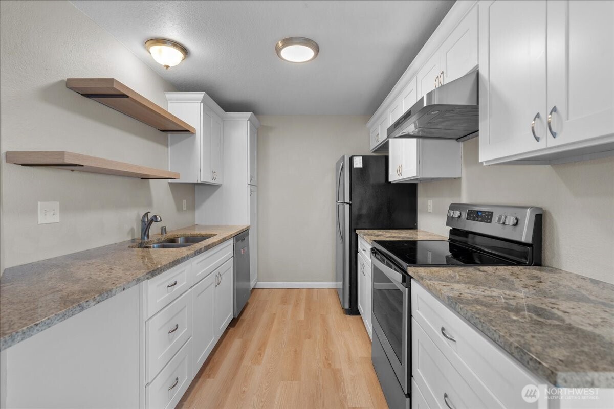 9815 Holly Drive Everett WA 98204