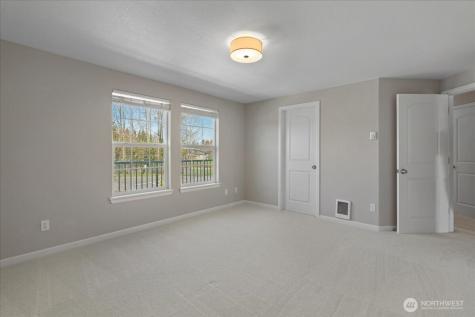 9815 Holly Drive Everett WA 98204