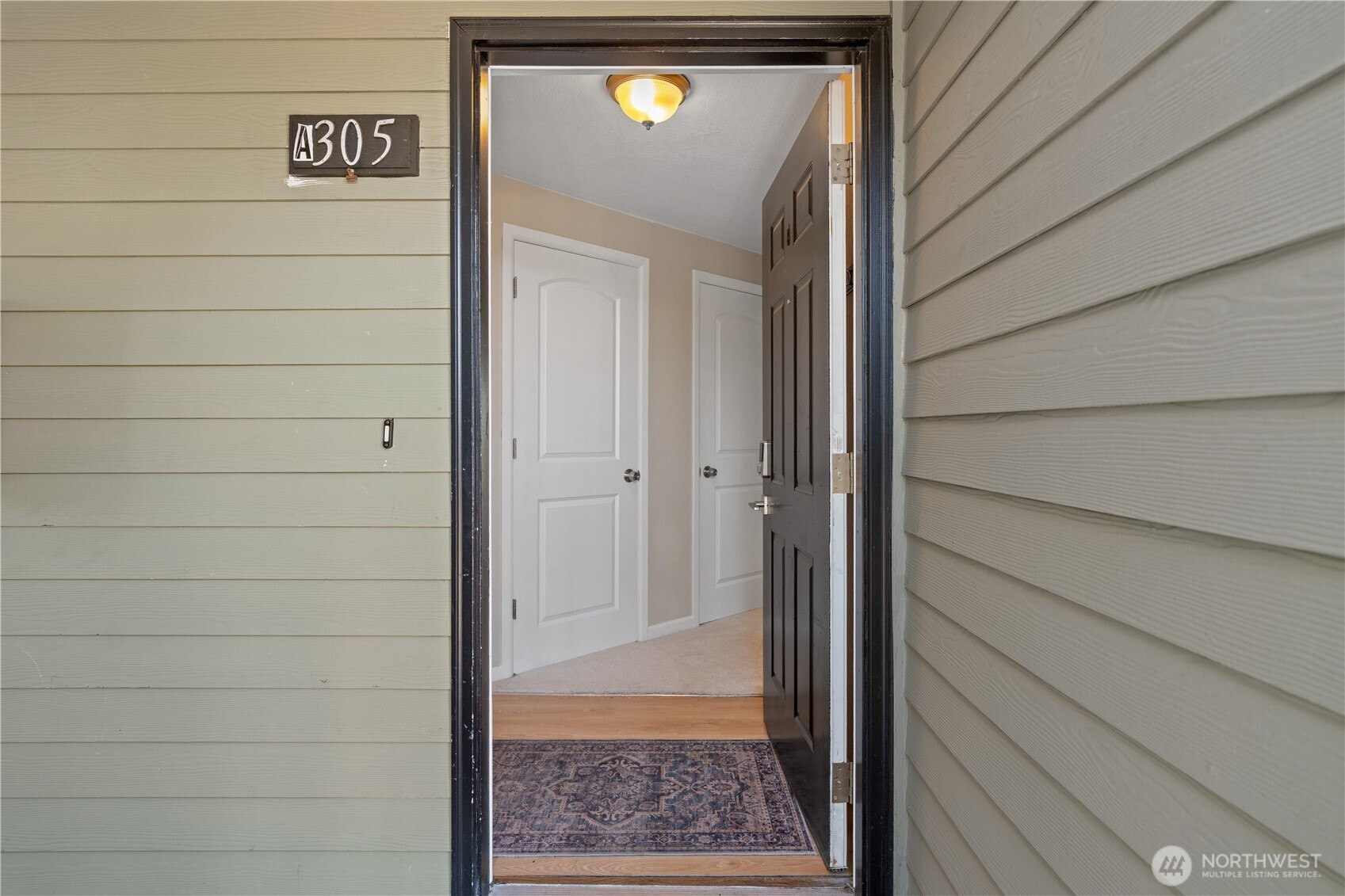 9815 Holly Drive Everett WA 98204