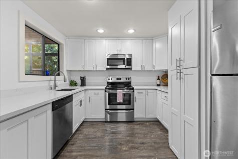 12221 100th Avenue NE Kirkland WA 98034