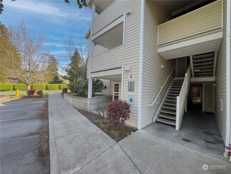 11915 Roseberg Avenue S Unit 101 Seattle WA 98168