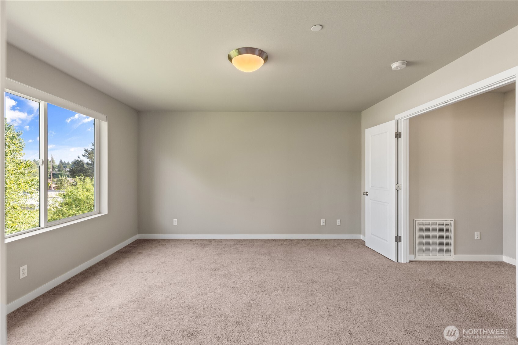 16611 48th Avenue W Edmonds WA 98026