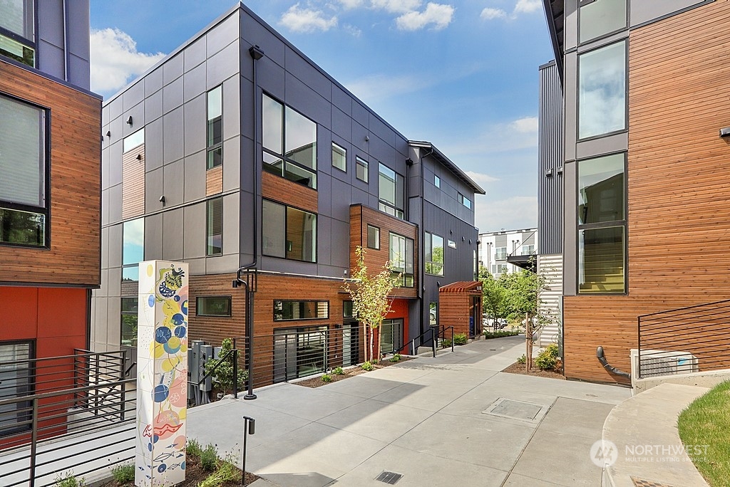 2020 24th Avenue S Seattle WA 98144