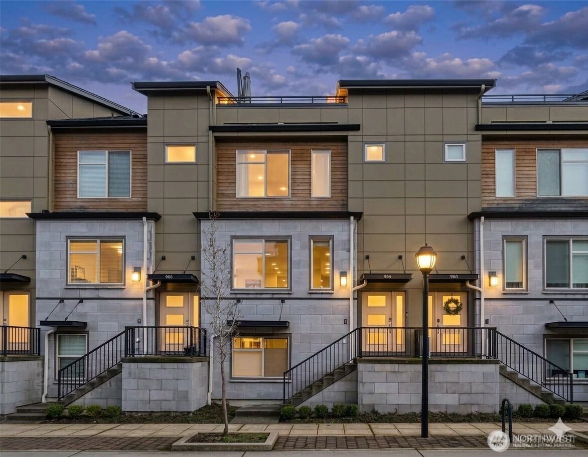 964 7th Avenue NE Issaquah WA 98029