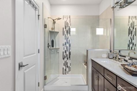 964 7th Avenue NE Issaquah WA 98029