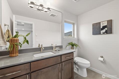 964 7th Avenue NE Issaquah WA 98029