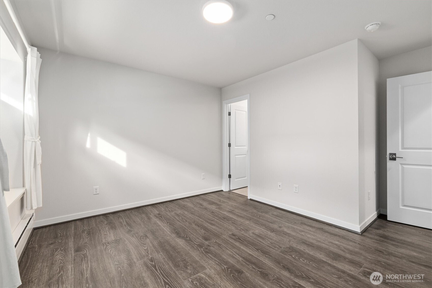 964 7th Avenue NE Issaquah WA 98029