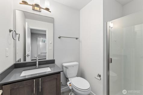 964 7th Avenue NE Issaquah WA 98029