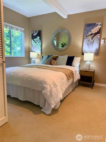 7600 SE 29th Street Mercer Island WA 98040