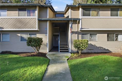 17527 149th Avenue SE Renton WA 98058
