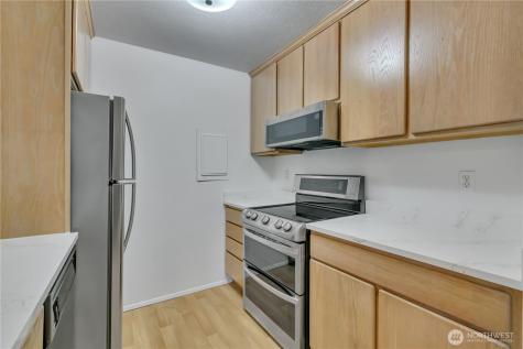 17527 149th Avenue SE Renton WA 98058
