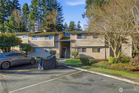 17527 149th Avenue SE Renton WA 98058