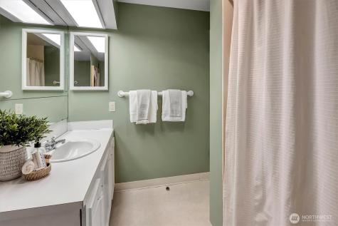 2040 43rd Avenue E Seattle WA 98112
