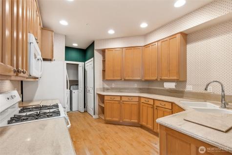 120 Newport Way NW Issaquah WA 98027