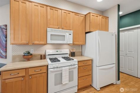 120 Newport Way NW Issaquah WA 98027