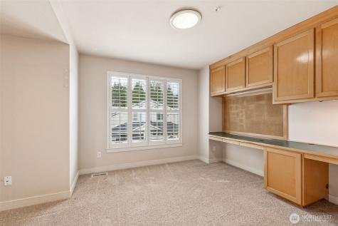 120 Newport Way NW Issaquah WA 98027