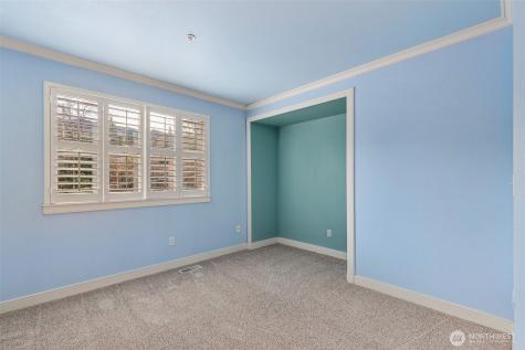 120 Newport Way NW Issaquah WA 98027