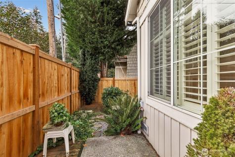 120 Newport Way NW Issaquah WA 98027