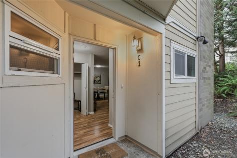 14651 NE 40th Street Bellevue WA 98007
