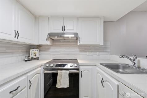 14651 NE 40th Street Bellevue WA 98007