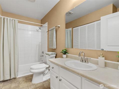 31500 33rd Place SW Federal Way WA 98023