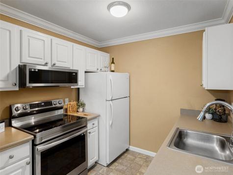 31500 33rd Place SW Federal Way WA 98023