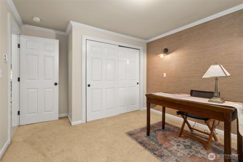 4605 56th Street NW Gig Harbor WA 98335