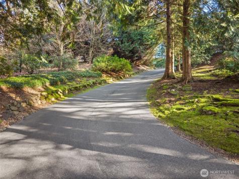 4605 56th Street NW Gig Harbor WA 98335