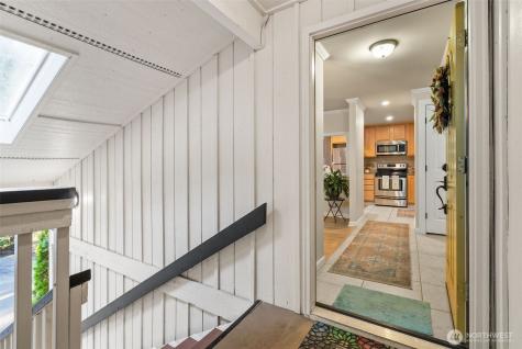 4605 56th Street NW Gig Harbor WA 98335