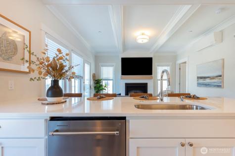 203 Market Street Pacific Beach WA 98571