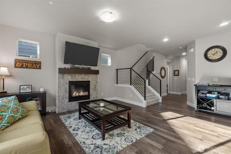 14927 16th Avenue W Lynnwood WA 98087
