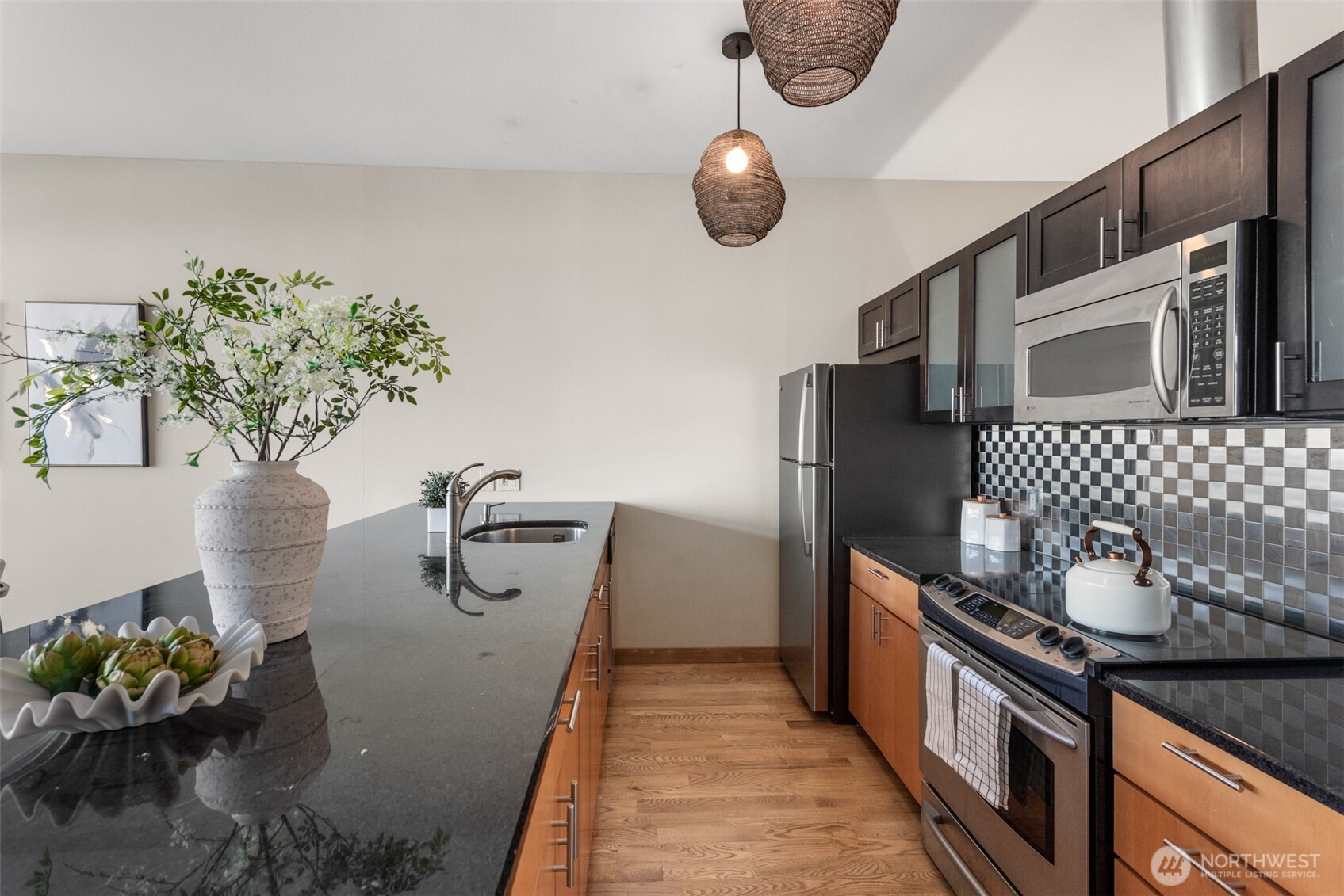 2717 Western Avenue Seattle WA 98121