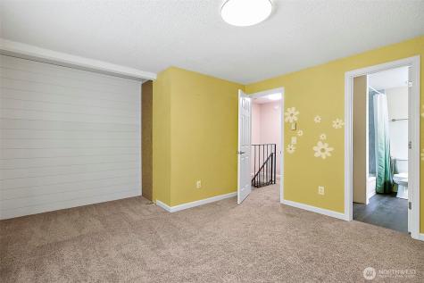 1040 S 320th Street Federal Way WA 98003