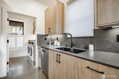 204 Pebblebrook Drive Lynden WA 98264