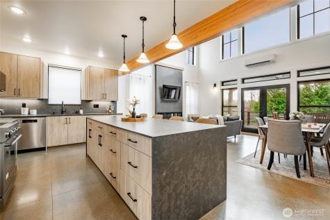 204 Pebblebrook Drive Lynden WA 98264
