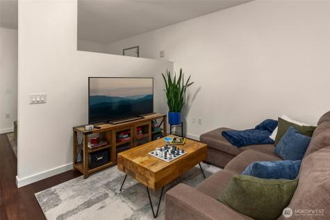 590 1st Avenue S Seattle WA 98104