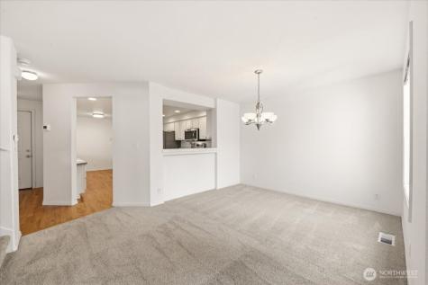 4726 NE 18th Place Renton WA 98059